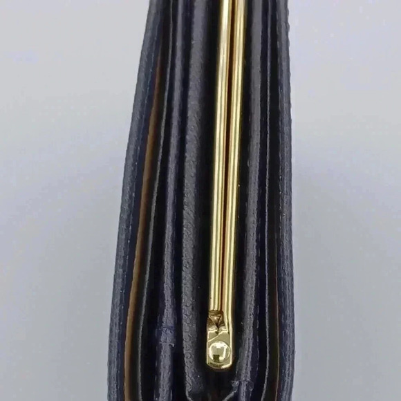 Givenchy  Kisslock/bi-fold Short Wallet - Picture 9 of 12